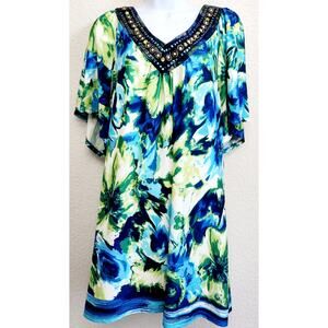 Avenue Blue Green Floral Print Beaded Sequin V Neck Top 26 28 Lightweight Soft